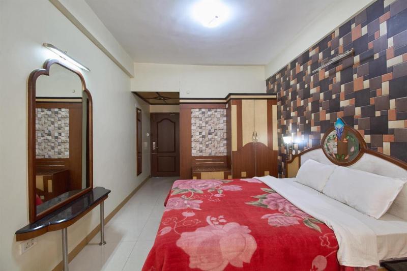 Sarkar Palace Уті Екстер'єр фото